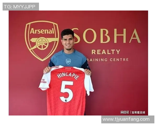 英超球队夏季转会窗口即将关闭，曼联和曼城将迎来最后一搏